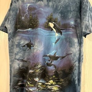 Vintage The Mountain Blue oceanic orca Graphic T-Shirt
Also used for tv show